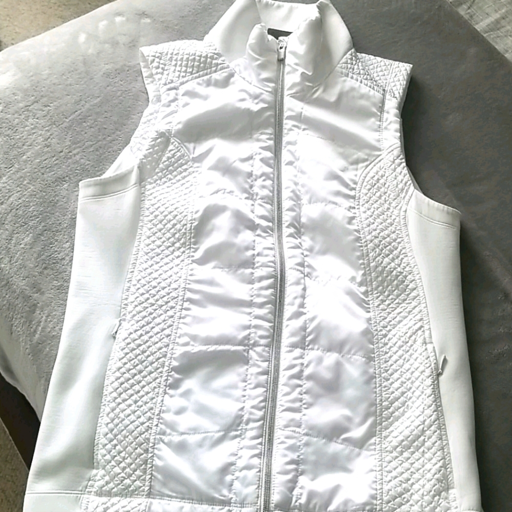 Athleta vest! Size L!